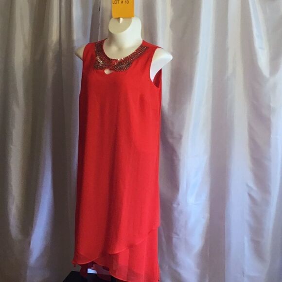 Sleeveless red long tiered front dress in size 18 - Picture 1 of 8